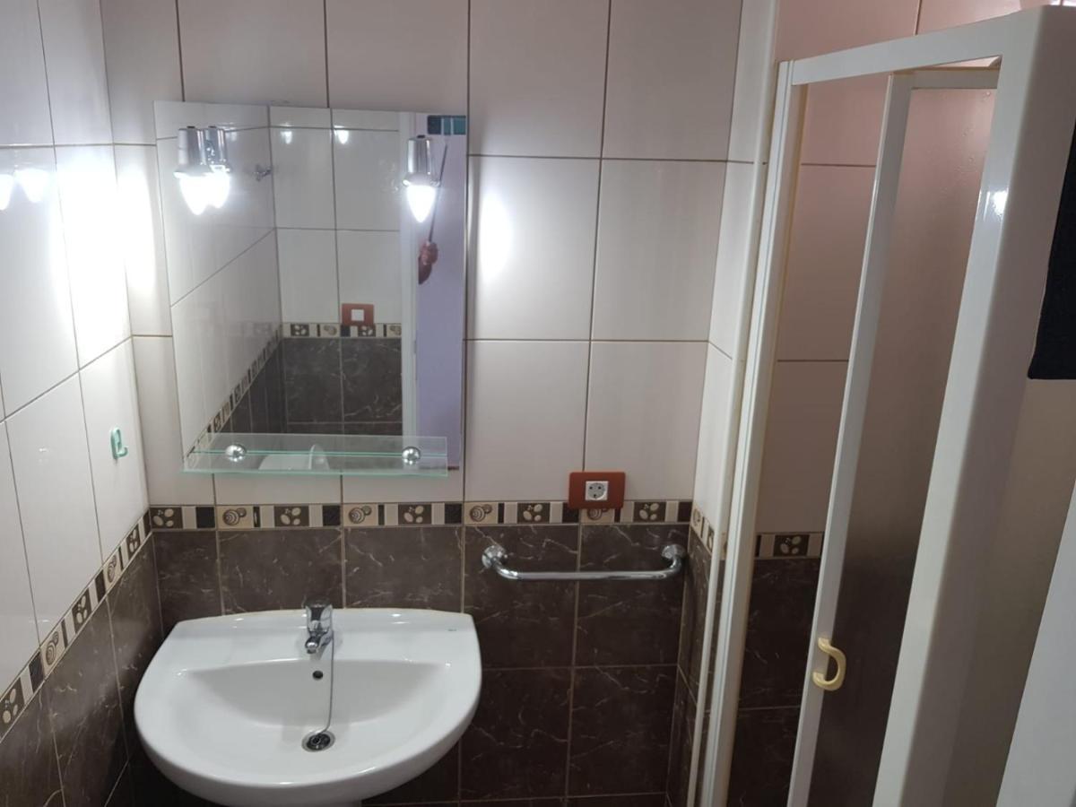 Apartamento 5 Min Walk From Yumbo 309-322 *